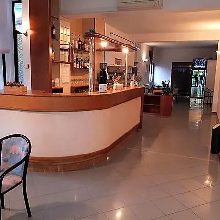 Ciclamino 3*