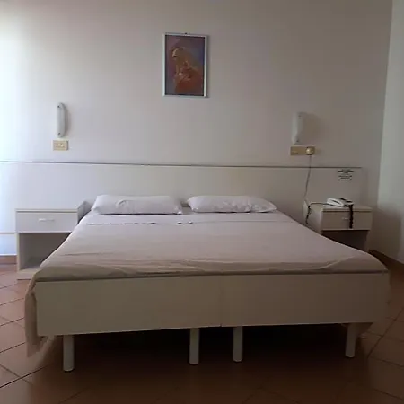 Ciclamino 3*