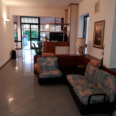 Ciclamino 3*